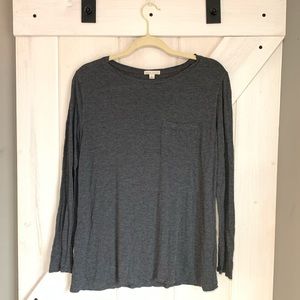 Women’s GAP Maternity Gray Long Sleeve Viscose Tee Medium